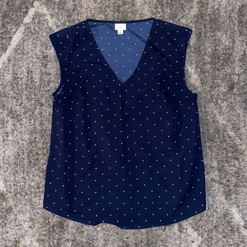 dark blue shell with white polka dots from A New Day size MEDIUM